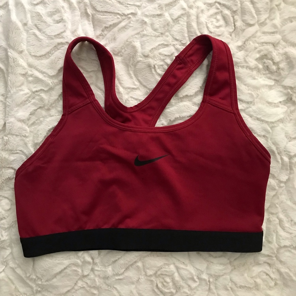 maroon nike sports bra